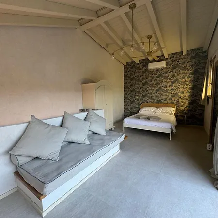 Tuvo Houses-2
